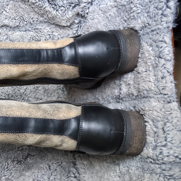 Ugg Chancery leather boots Women's sz 11​​ - Picture 4 of 7